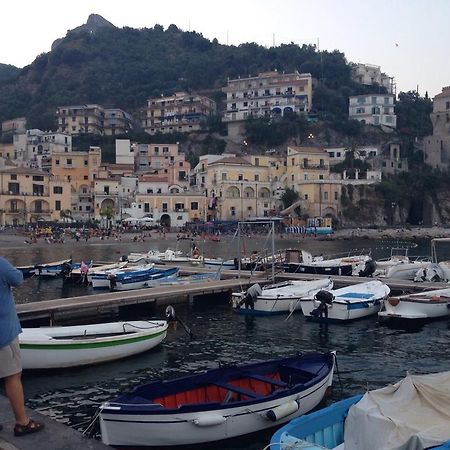Casa Vacanze Nonna Raffa Amalfi Bagian luar foto