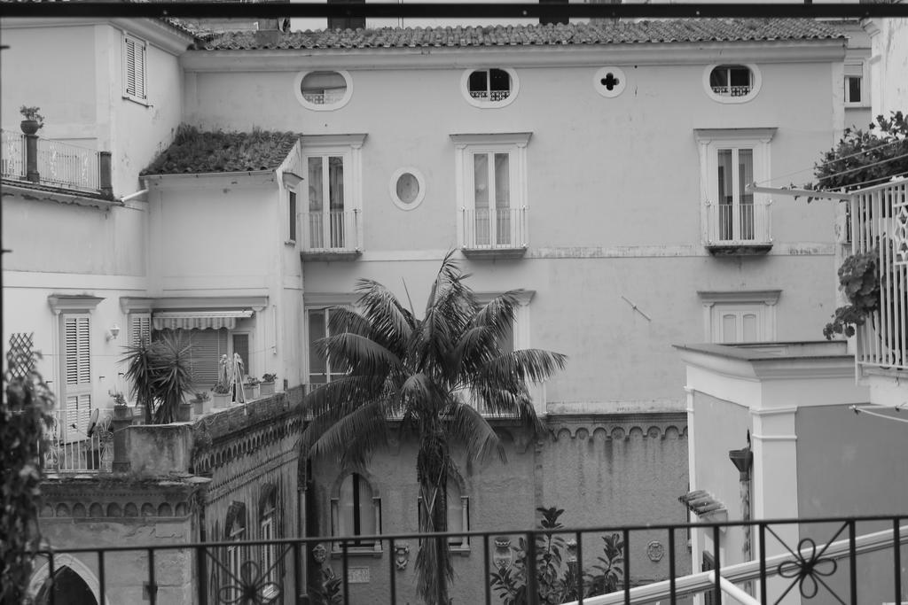 Casa Vacanze Nonna Raffa Amalfi Bagian luar foto